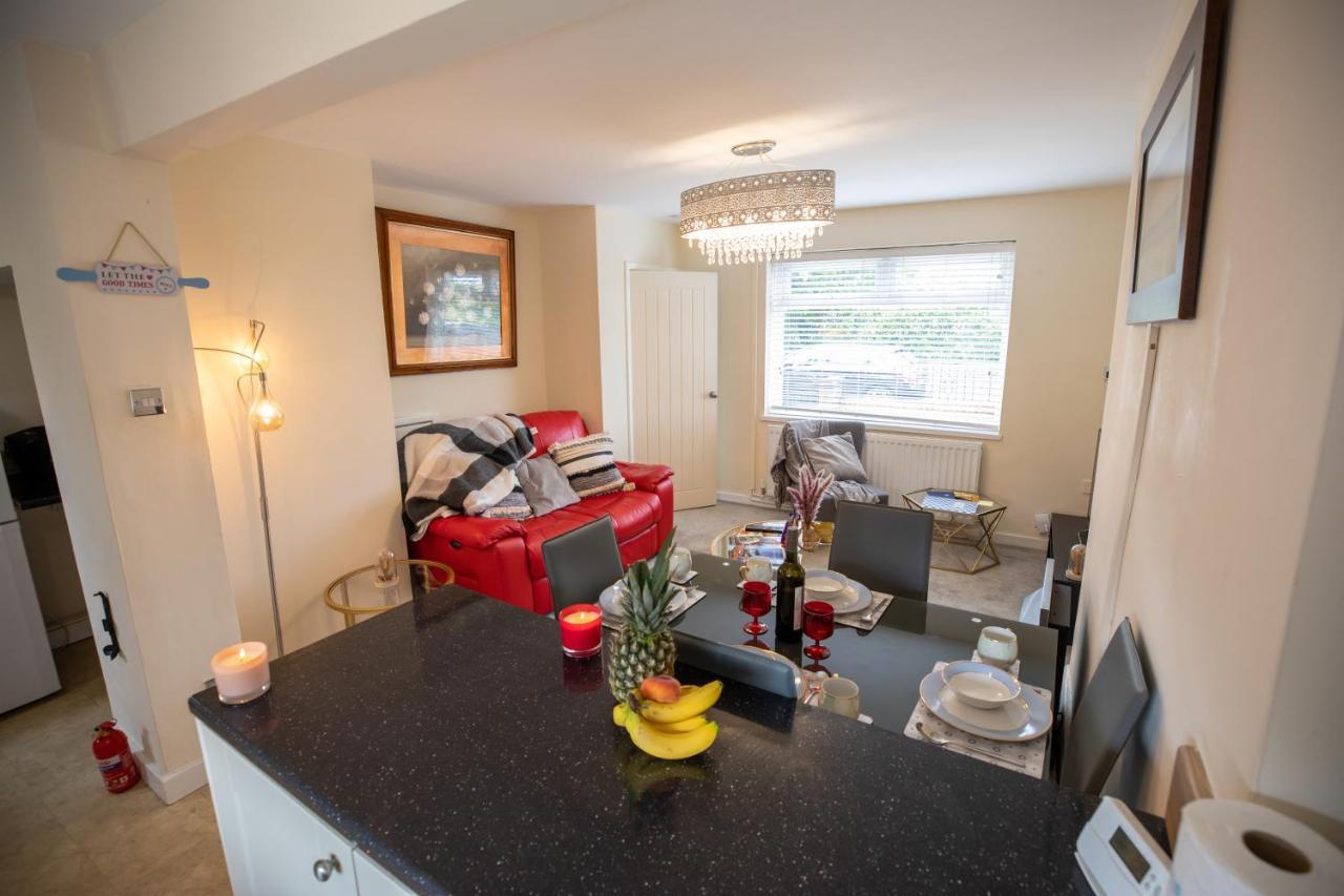 Og Stays Ii- 3Bedroom House Near Nissan & Stadium, Free Parking Sunderland  Exterior foto